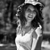 Portrait_02062012-Carine_002_1200